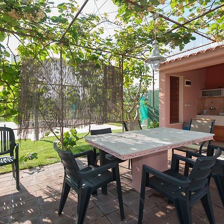 Holiday Home Frankie Paradise Затон Экстерьер фото