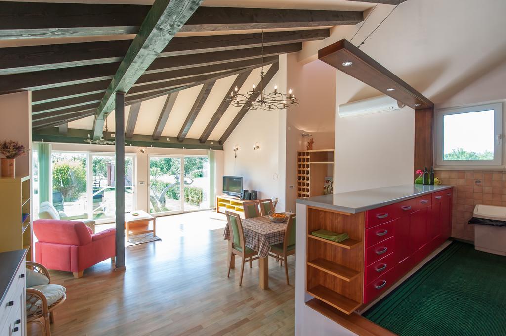 Holiday Home Frankie Paradise Затон Экстерьер фото